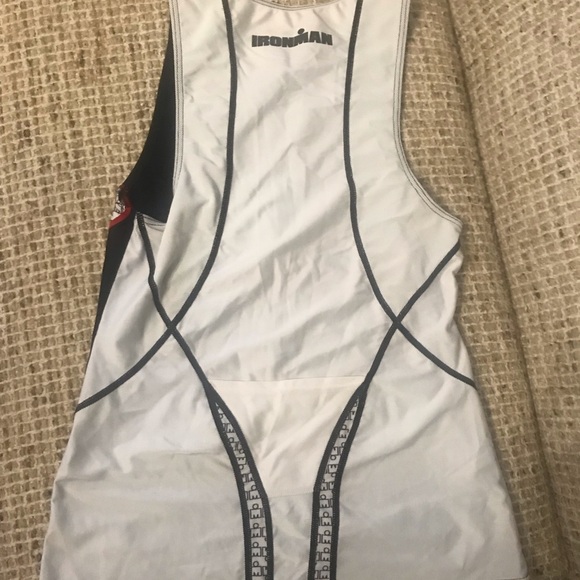 Ladies cycling Jerseys and outfits. - Picture 10 of 16